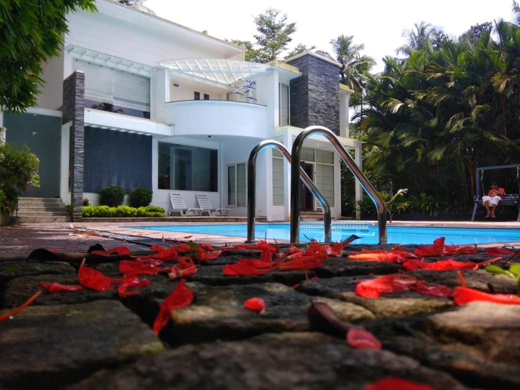 Square Villa Residency Luxury 1 Bed Room Villa With Private Pool Mukkam Eksteriør billede